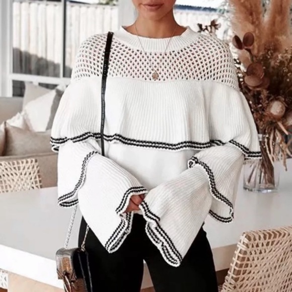 Sweaters - Wide Sleeve Sweater